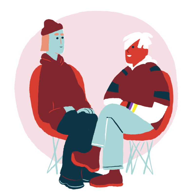 Kuvitus: kaksi ihmistä istuu vastakkain tuoleissa pyöreän vaaleanpunaisen taustan edessä, keskustellen ja hymyillen; toinen pitää pipoa ja tummanpunaista hupparia, toinen vaaleat housut ja neule, jossa näkyy pieni sateenkaariraita, luoden lämpimän kuulumisen tunteen.